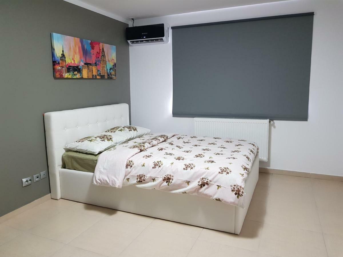 Cozy&Elegant New Studio In Букурещ Екстериор снимка