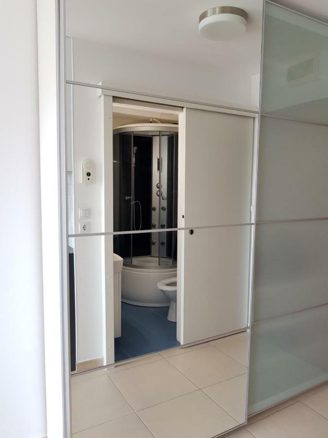Cozy&Elegant New Studio In Букурещ Екстериор снимка